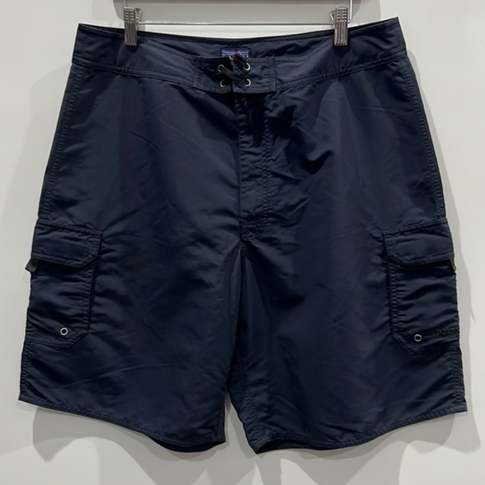 Men’s Patagonia Hybrid Cargo Board Shorts : Navy